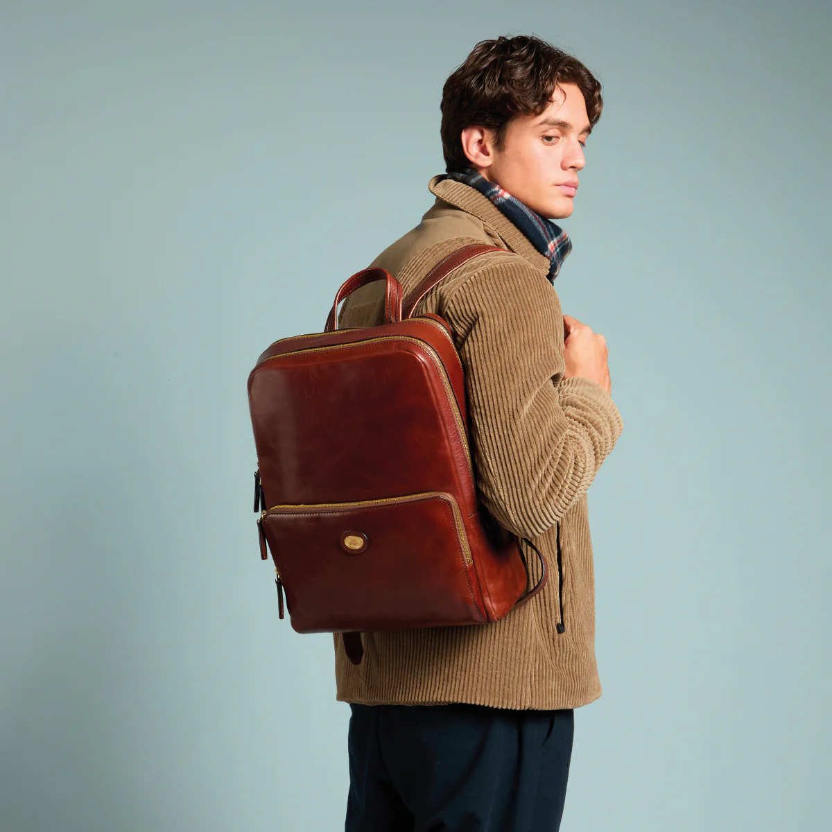 Men's leather laptop backpack with two zips - Image 3