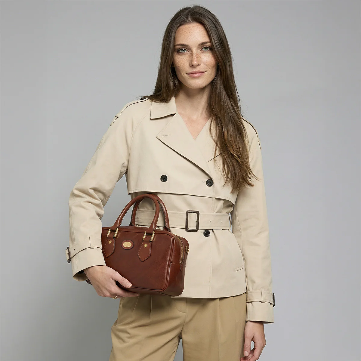 Leather duffle bag with removable shoulder strap - Image 6