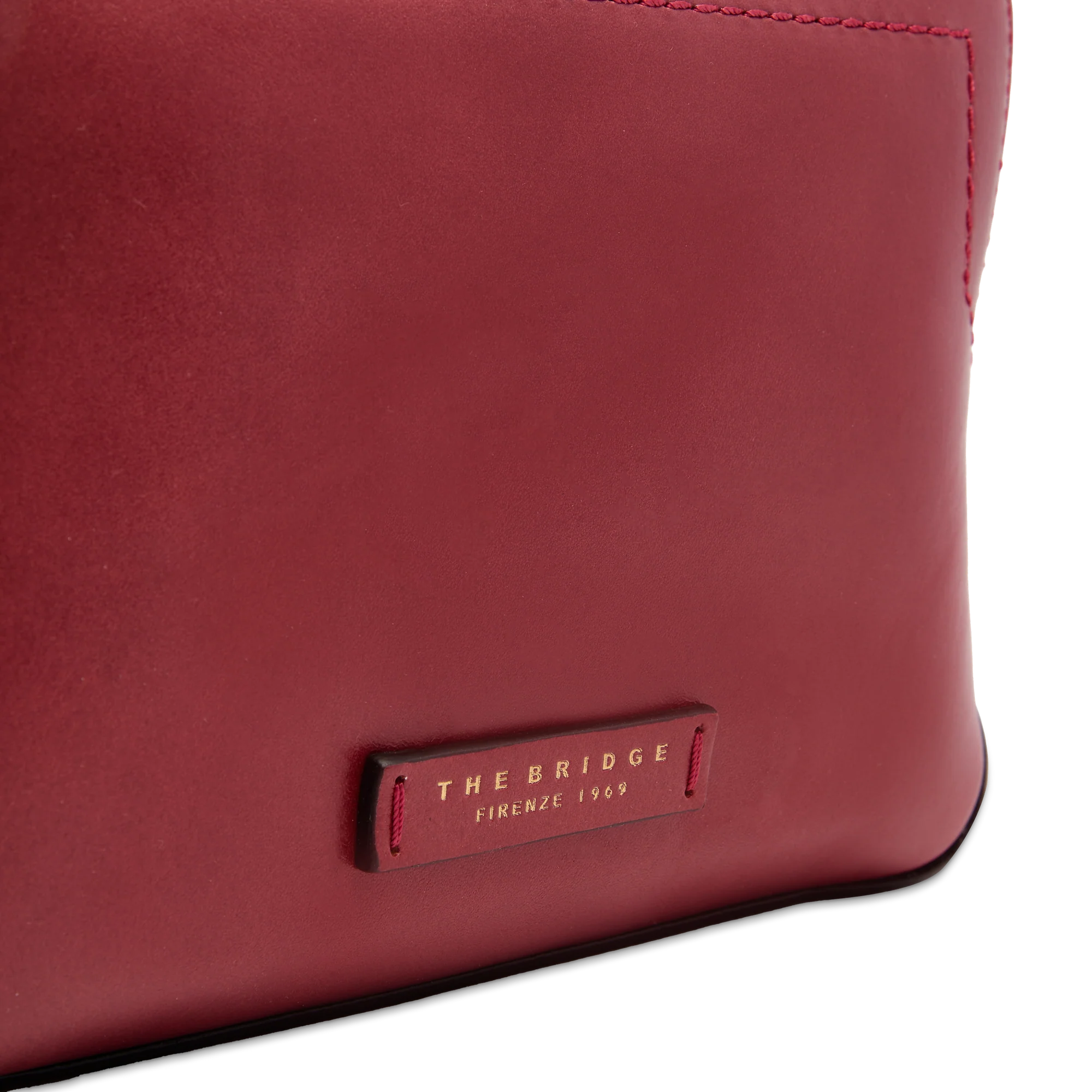 Leather crossbody bag with zip closure - Image 5
