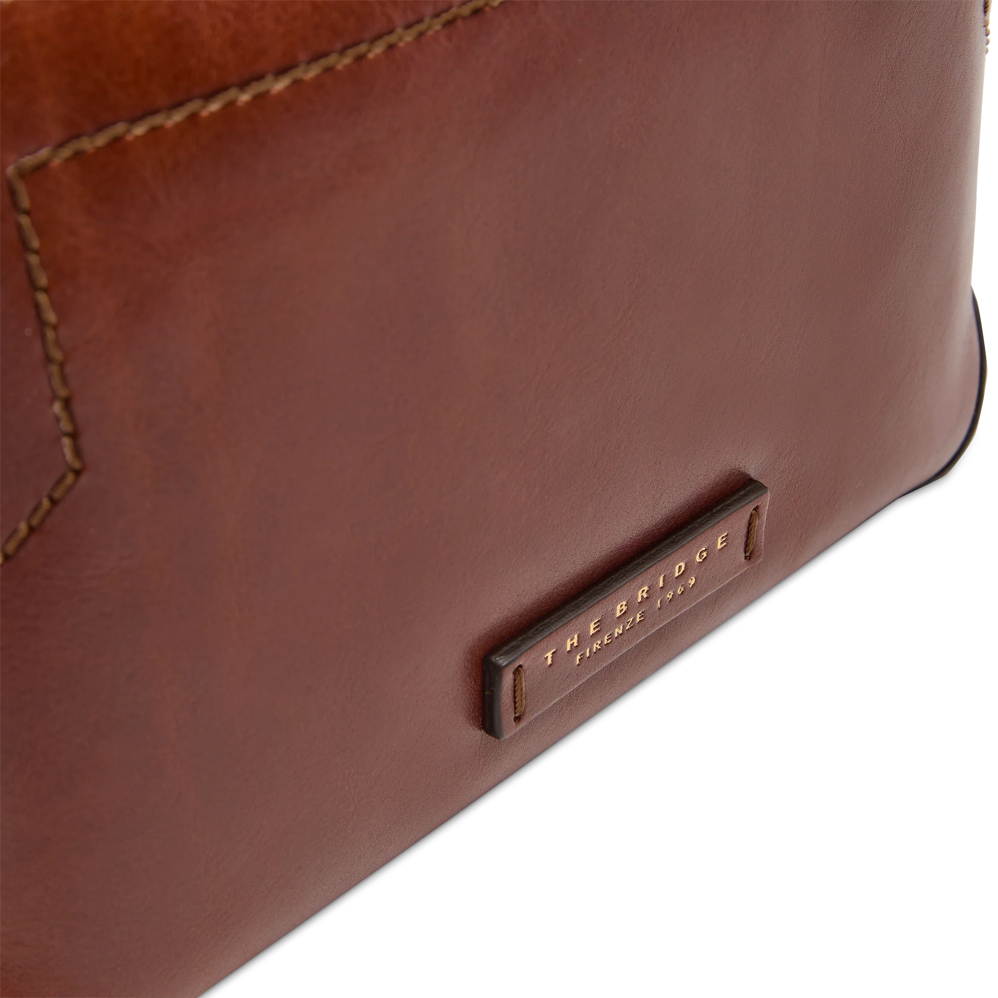 Leather crossbody bag with zip closure - Image 5