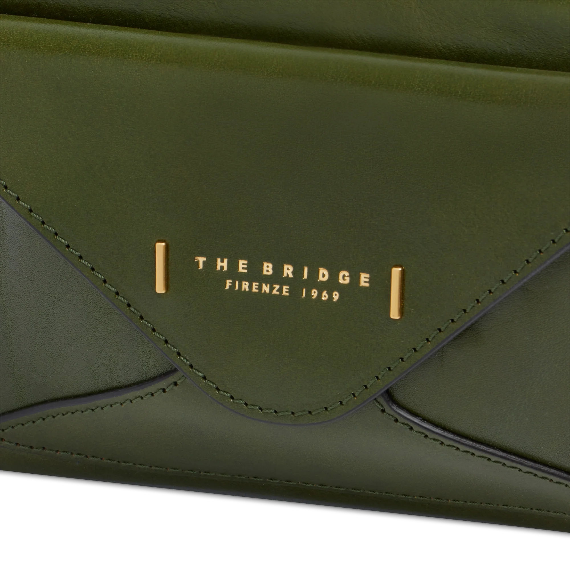 Leather crossbody bag with zip closure - Image 5