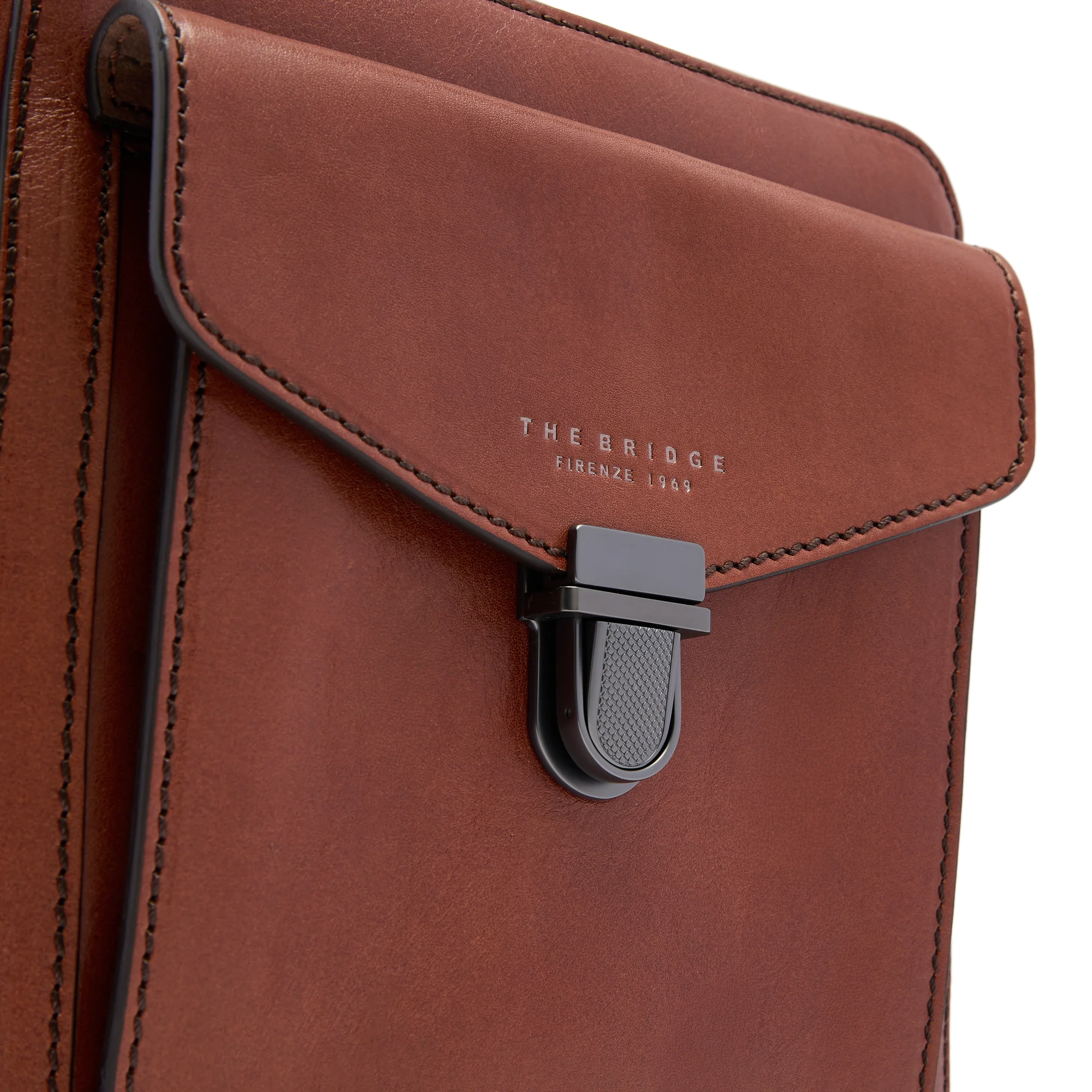 Men’s leather crossbody bag - Image 5