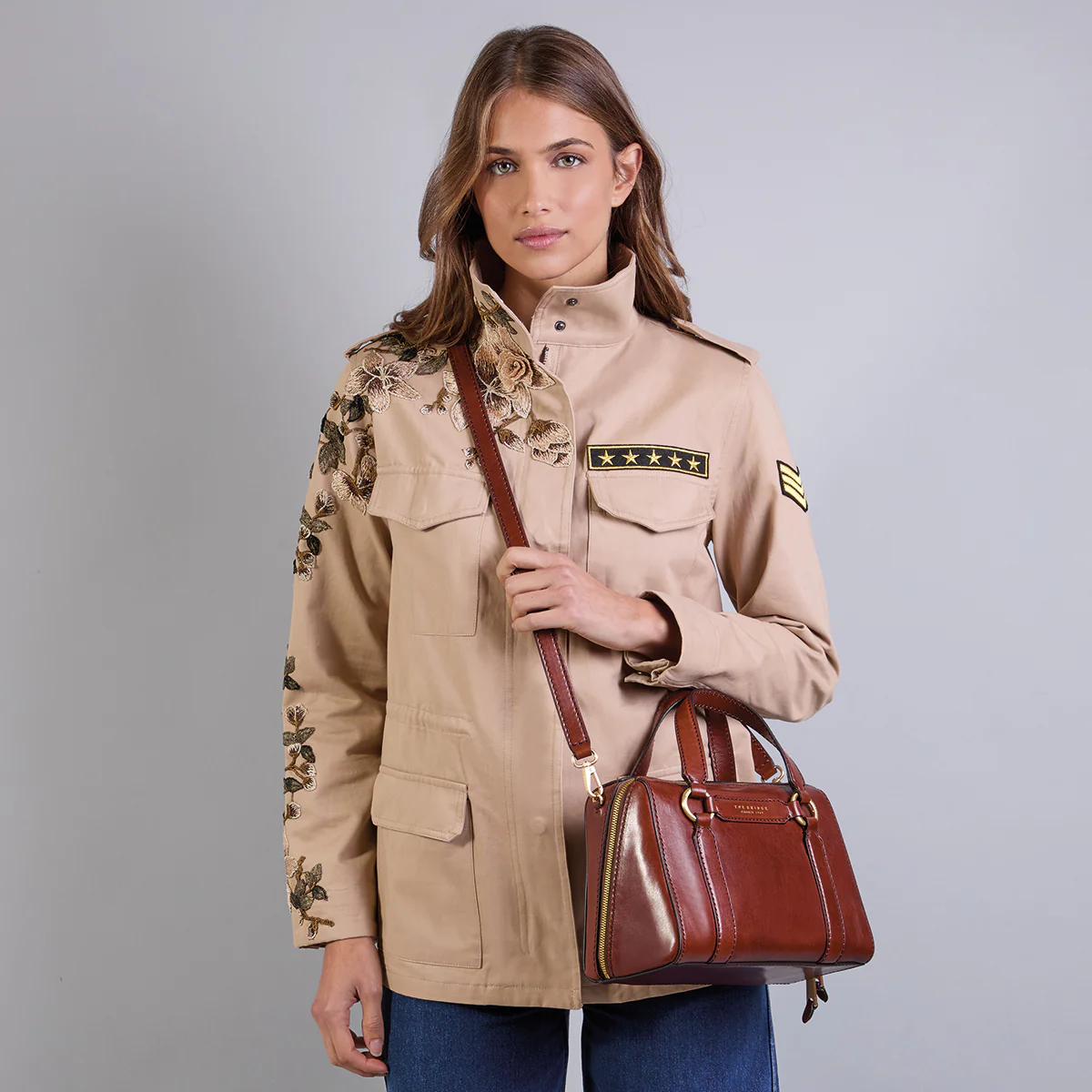 Leather handbag with removable shoulder strap - Image 6