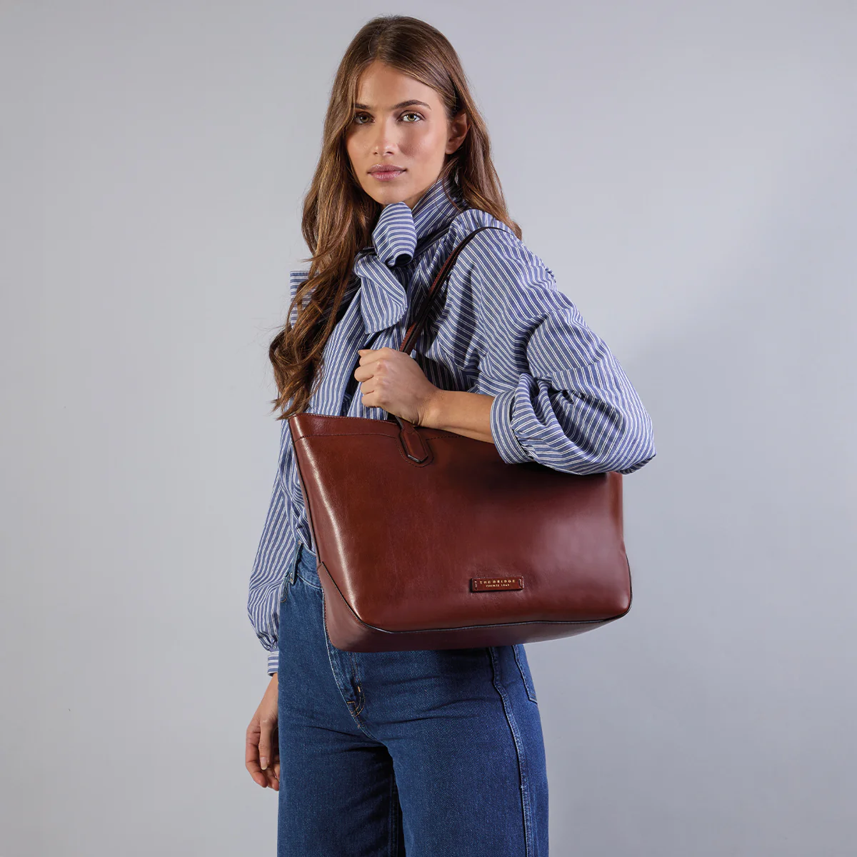 Leather shopper bag - Image 6