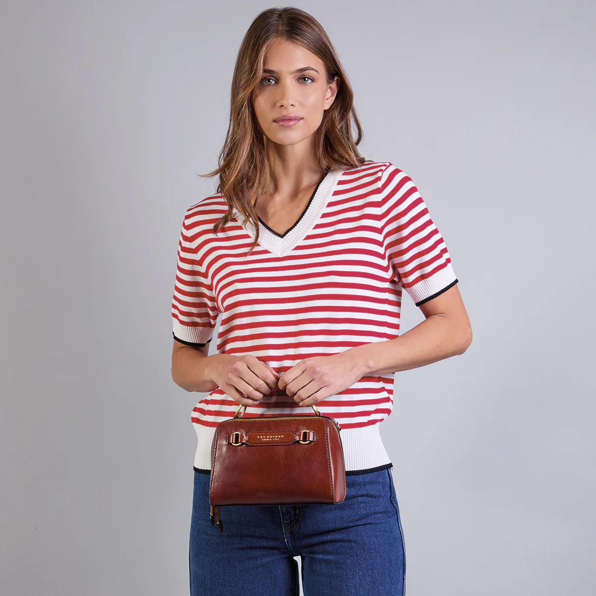 Leather handbag with removable shoulder strap - Image 7